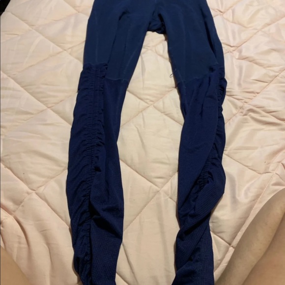 fabletics leggings - Picture 3 of 3